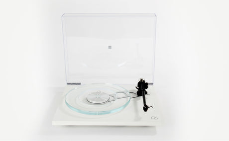 Rega Planar 6 Turntable